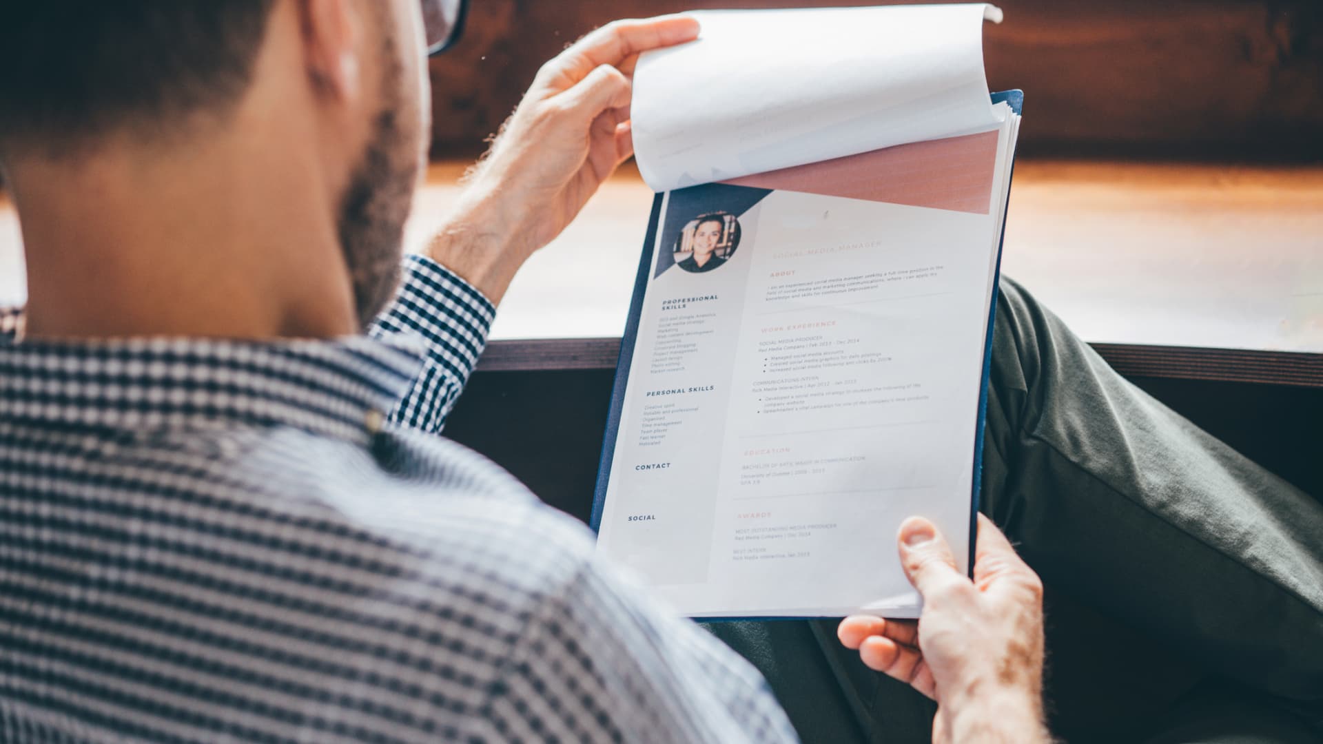 AI headshots are changing the way job seekers are seen and get hired