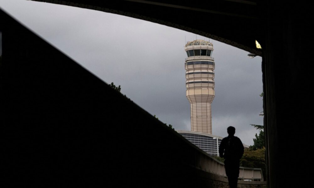 Air traffic controllers miss first paychecks