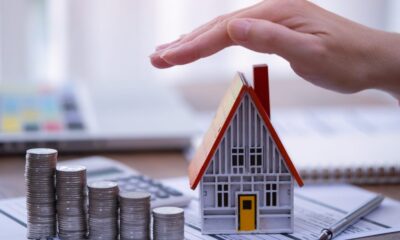 All-cash offers are still a third of all home purchases, dominated by 'investors and second-home buyers,' data shows