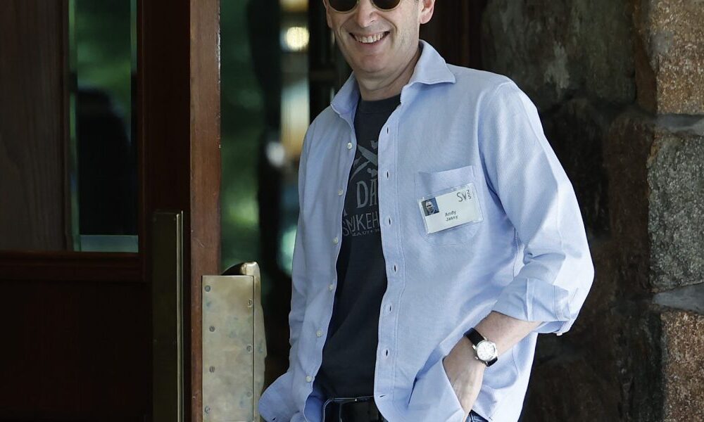 Amazon laid off over 14,000 people this week—but Wall Street is loving it anyway