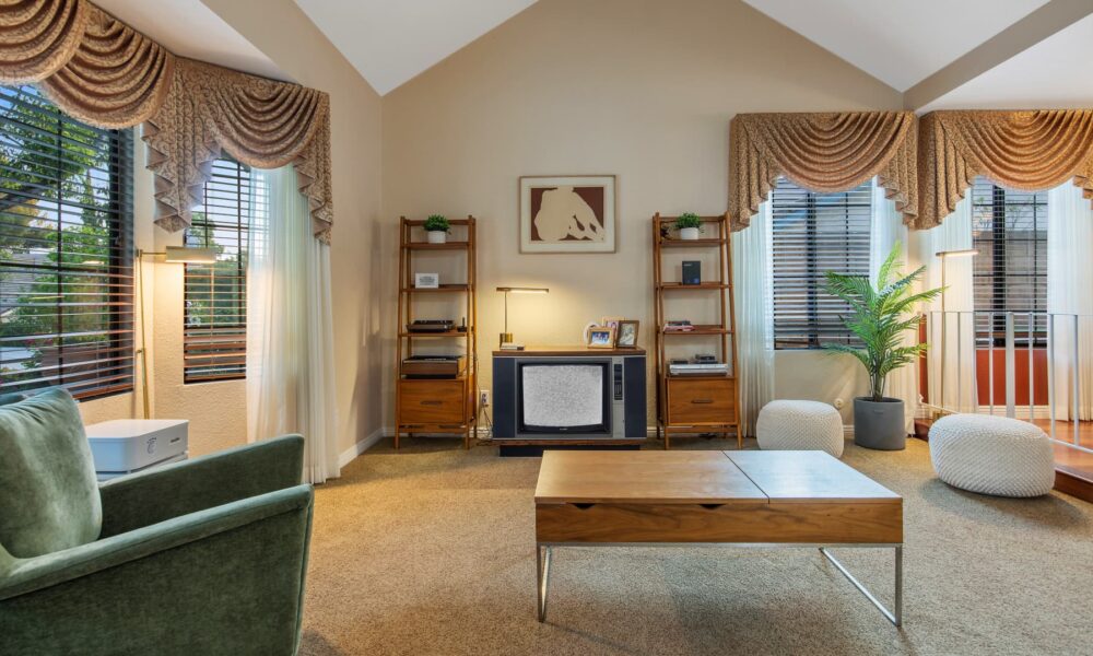 California mom purchased 'Poltergeist' house for $1.28M