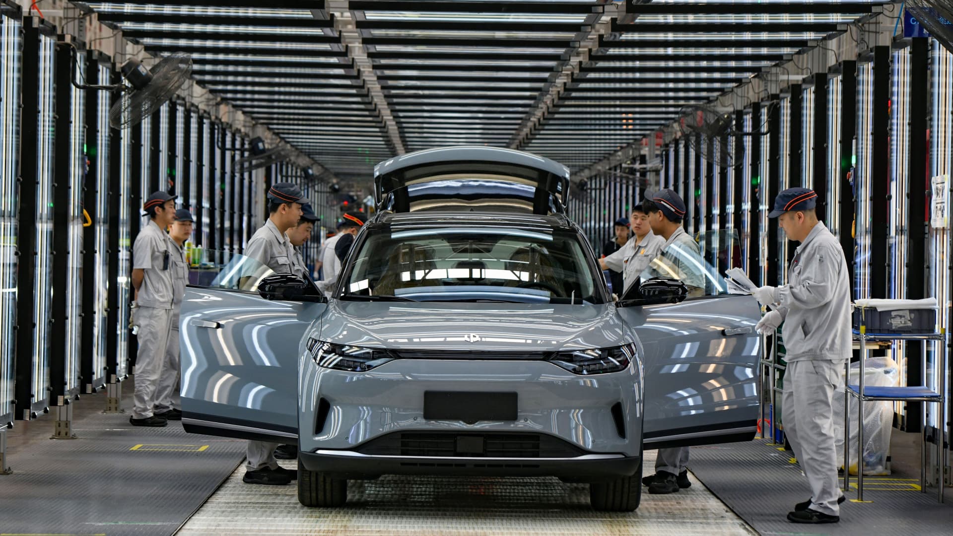 China's industrial profits surge 21.6% in September, biggest jump in nearly two years