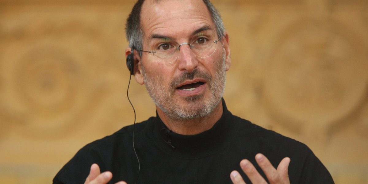Corning CEO says Steve Jobs pressured him into making all the screens for the first iPhone: 'Do you know what your biggest problem is? You're afraid'