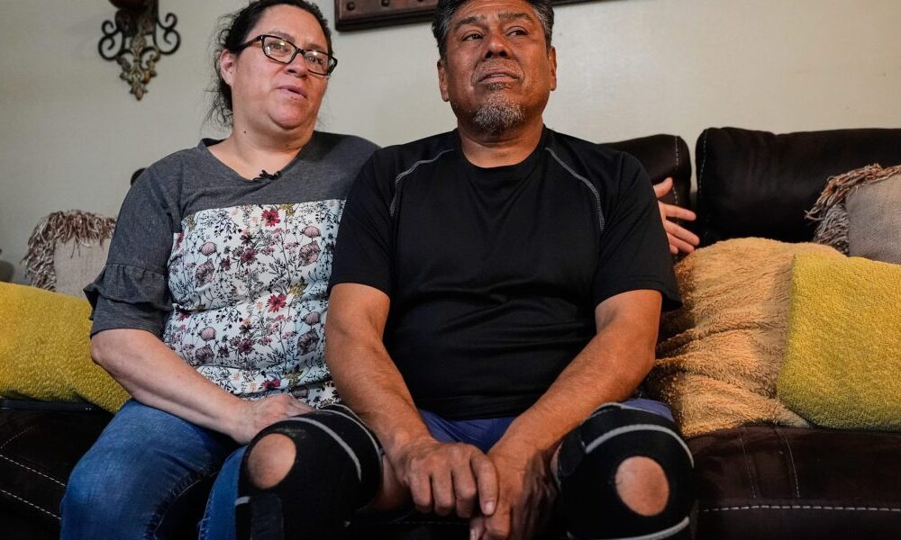 'Do I spend $500 on a doctor’s visit or do I buy groceries?': Meet some of the Americans who could lose health insurance soon if ACA tax credits die