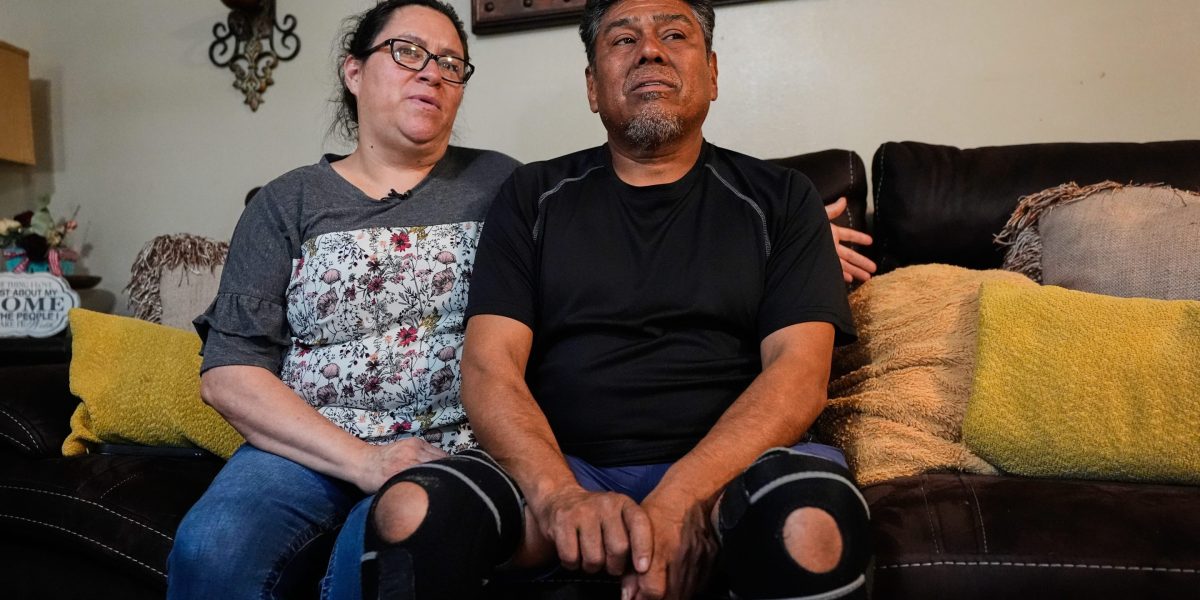 'Do I spend $500 on a doctor’s visit or do I buy groceries?': Meet some of the Americans who could lose health insurance soon if ACA tax credits die