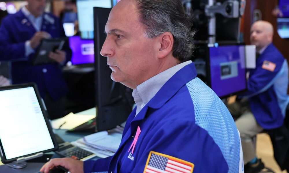 Dot-com fears rise with tech stocks seeing $100 billion swings