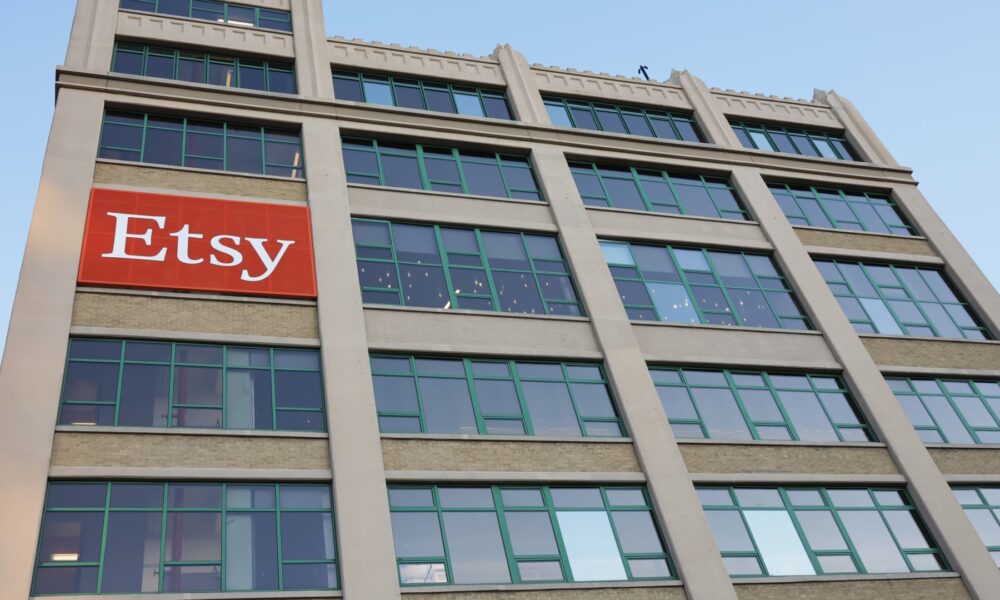 Etsy stock sinks on CEO change — Silverman stepping down, Depop chief to take over