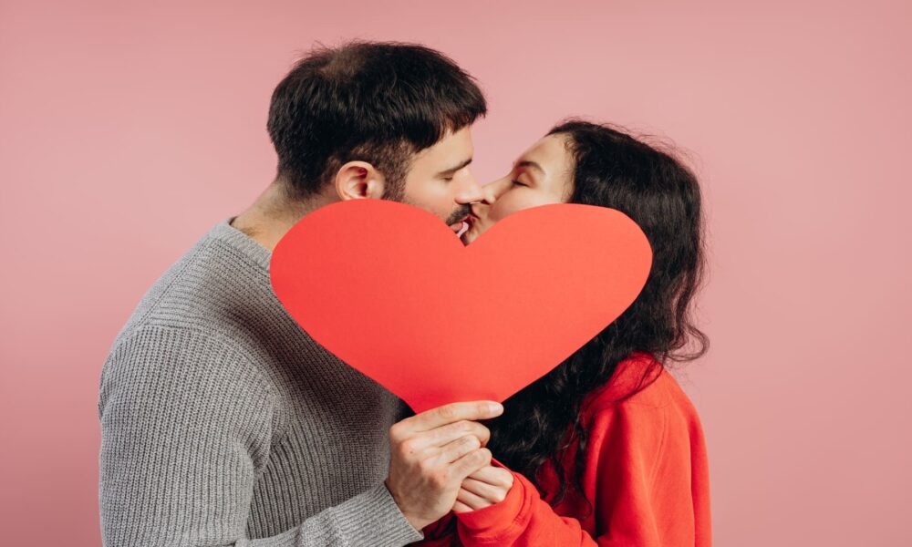 Couples who ‘truly trust’ each other never use 8 phrases