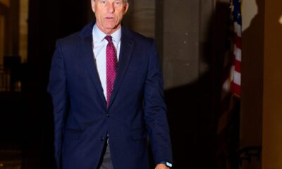 Senate moves to end shutdown as Bernie Sanders says Democrats voting with GOP made 'horrific mistake'