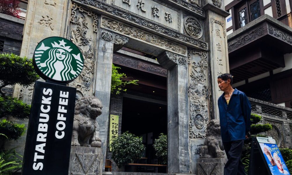 Starbucks sells 60% of China unit to Boyu at $4 billion value