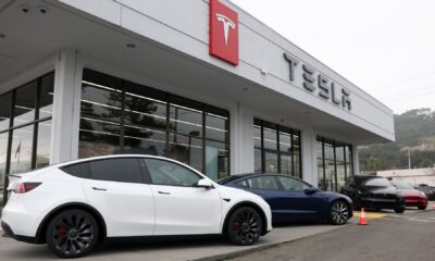 Tesla faces widening federal probe into door handle safety issues