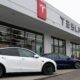 Tesla faces widening federal probe into door handle safety issues