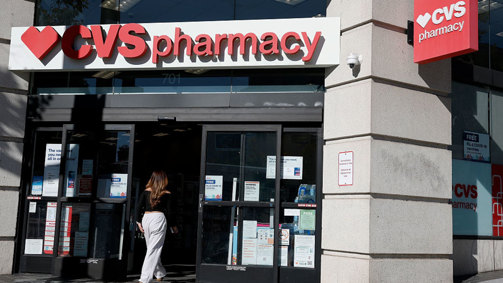 These companies aren't stretching to pay dividends that beat the market